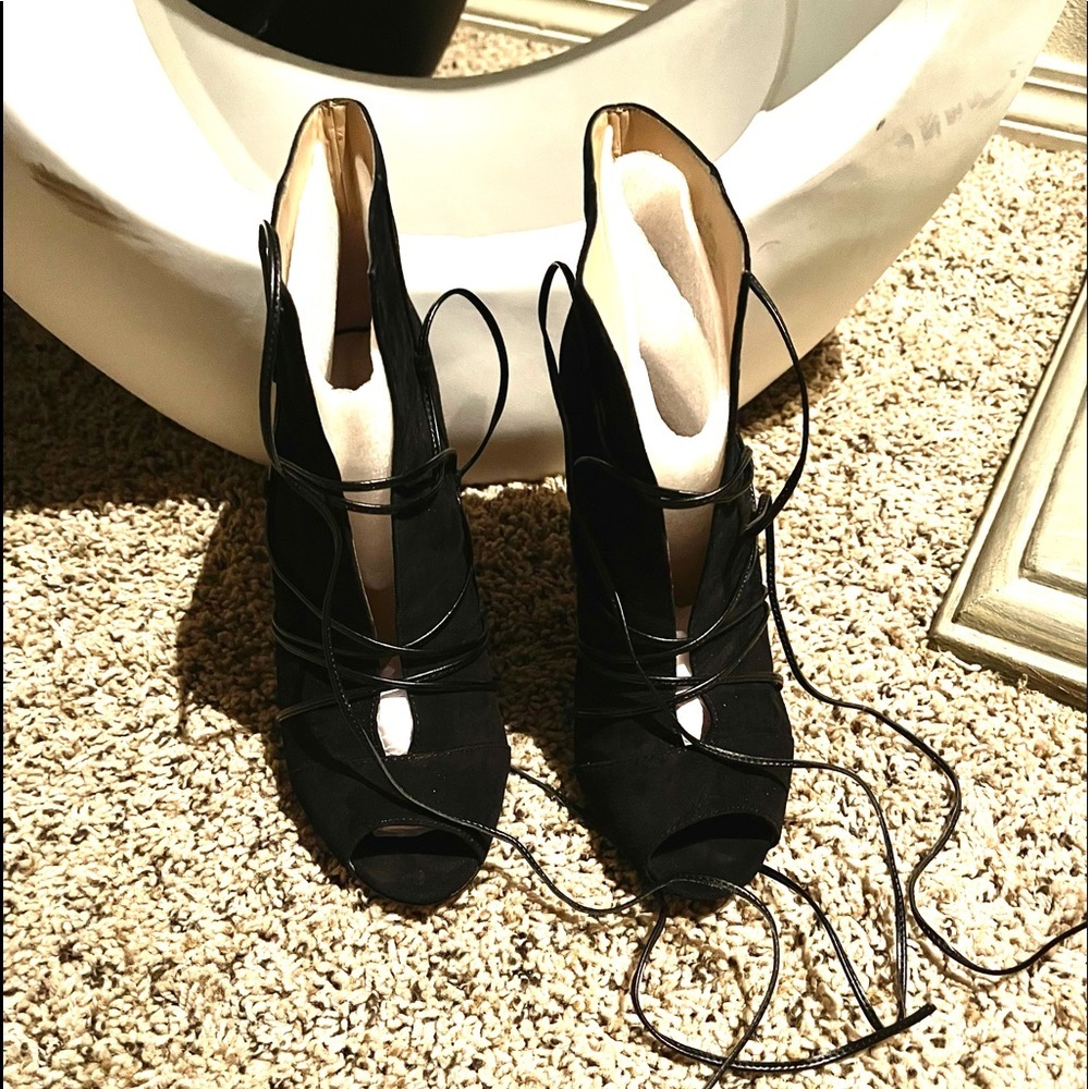 Antonio Melani Shootie/Boot